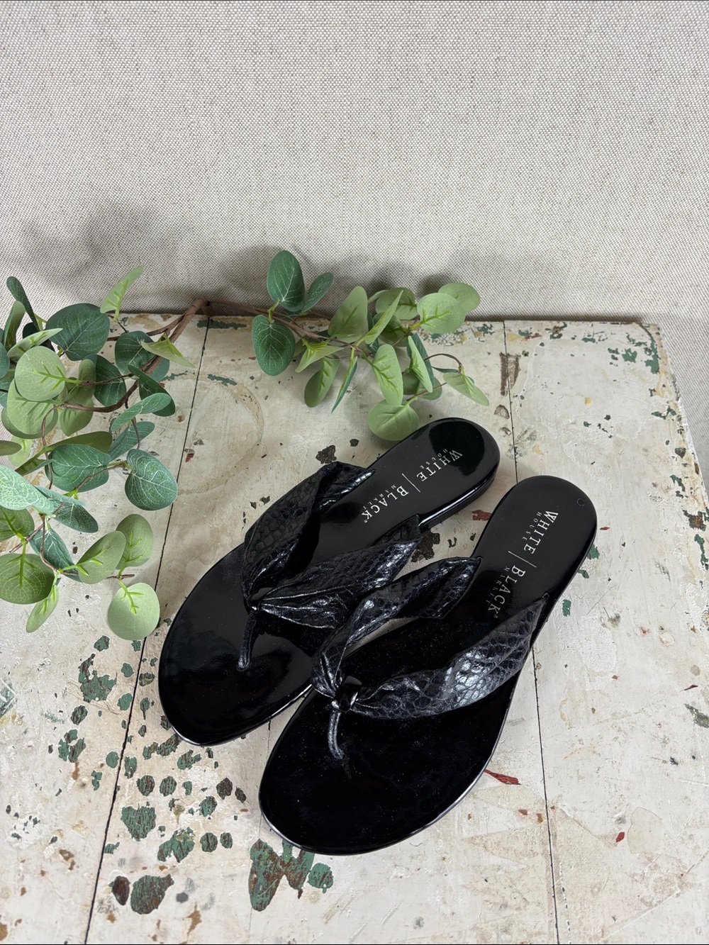 White House Black Market > Black Textured Thong Sandals for Women 10